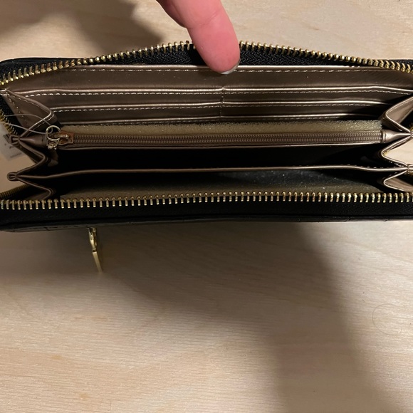 ANNE KLEIN WALLET - Picture 3 of 3